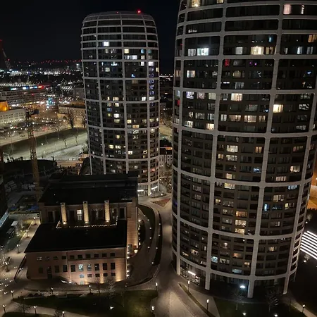 Skypark 24th Lounge Апартаменти *