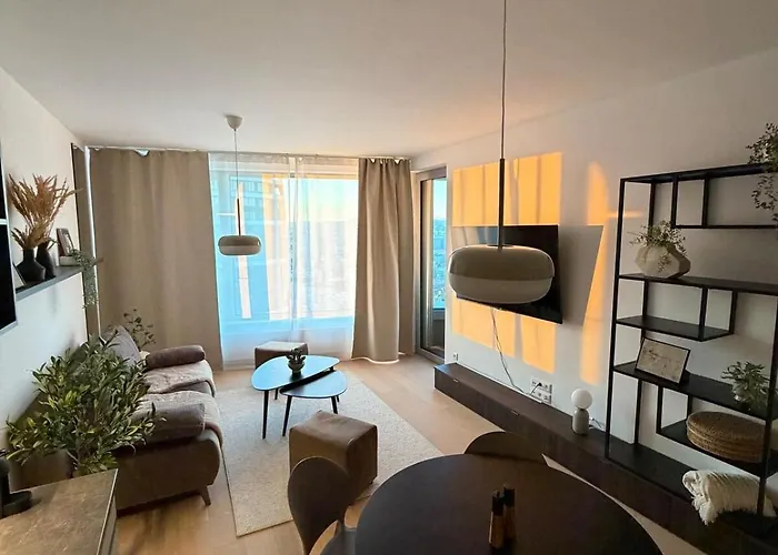 Skypark 24th Lounge *