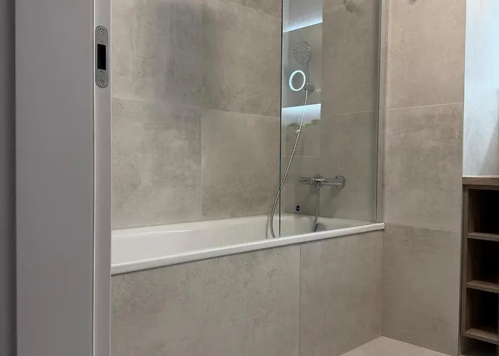 דירה Skypark 24th Lounge ברטיסלאבה